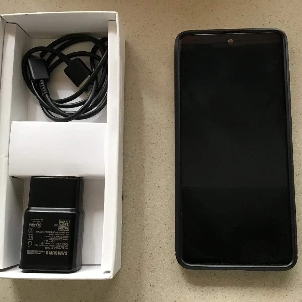Android cell phone A51